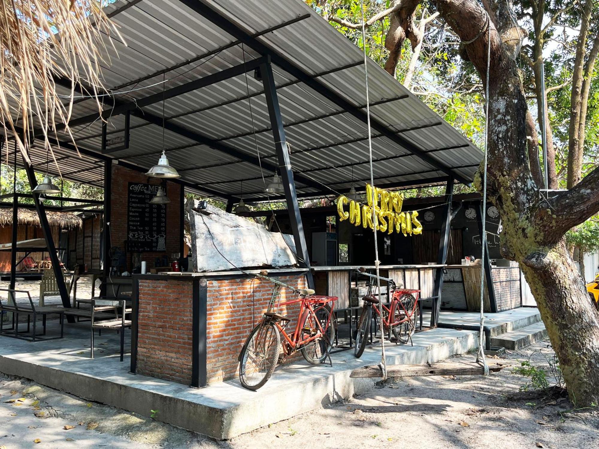 Little Hut Tempat peranginan Koh Phayam